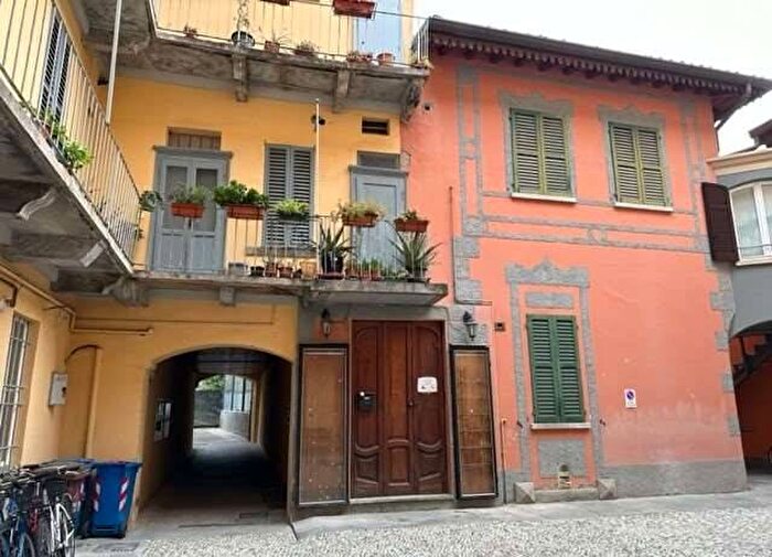 Appartamento trilocale in affitto in Via Milano, Borghi, Como