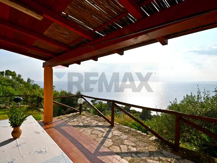 Casa quadrilocale in vendita in Via Nettuno, Maracalagonis