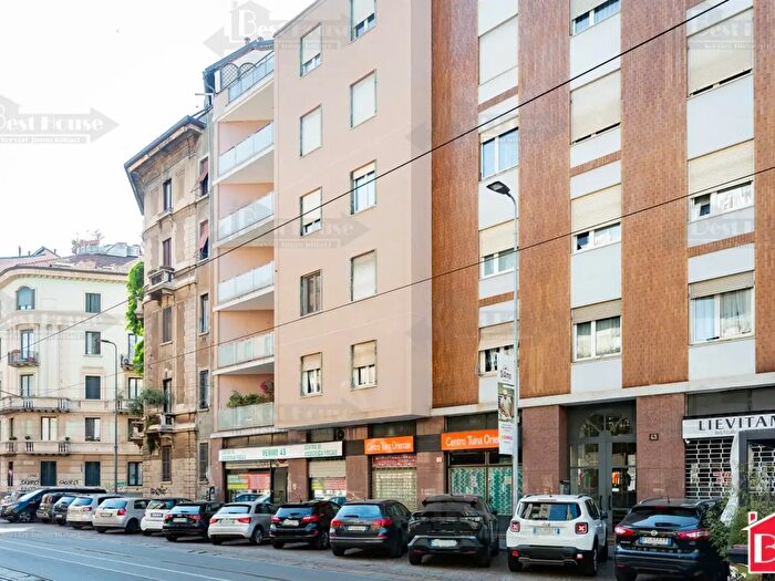 Appartamento con 5 locali in vendita in Via Venini, Milano