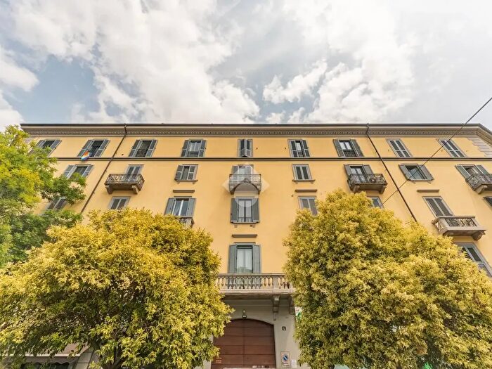 Appartamento bilocale in affitto in PZa Antonio Baiamonti, Milano
