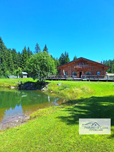 Casa con 7 locali in vendita in Comelico Superiore