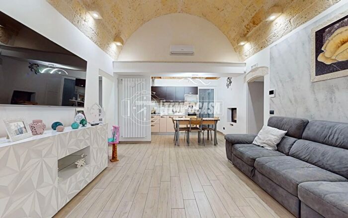 Casa trilocale in vendita in Via Giuseppe Losito, Rutigliano