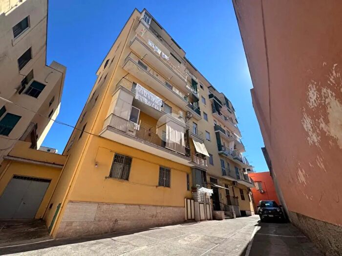 Appartamento trilocale in vendita in Viale Castelluccio, Torre Del Greco