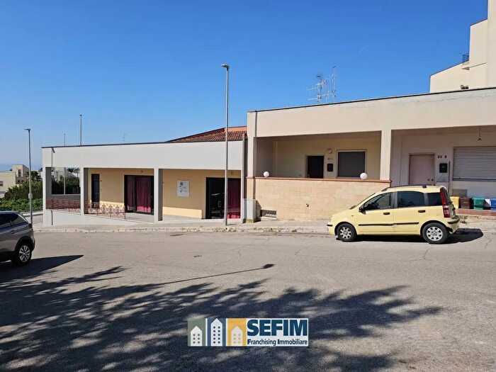 Appartamento quadrilocale in vendita in Via Rutigliano, Matera