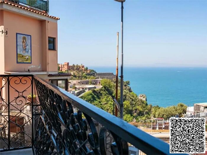 Appartamento bilocale in vendita in Vico Equense