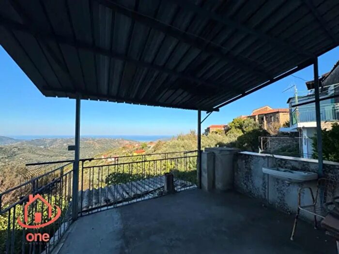 Appartamento trilocale in vendita in Via Fontana Vecchia, Perdifumo