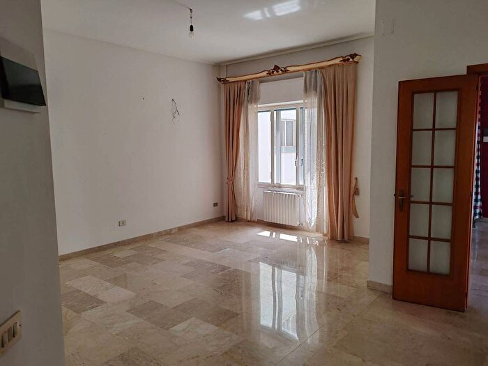 Appartamento con 6 locali in affitto in Viale dei Platani, San Luigi Archimede, Ragusa