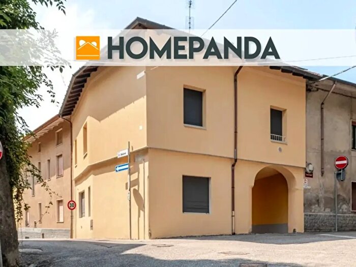 Appartamento bilocale in vendita in Via Santa Maria, Morazzone