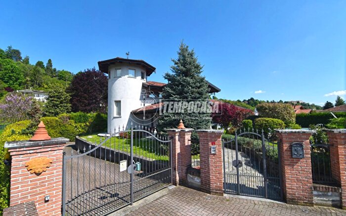 Casa con 5 locali in vendita in Strada del Casino, Castellamonte