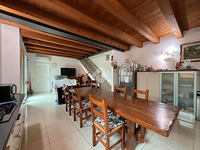 Casa quadrilocale in vendita in Via Po, San Giorgio Delle Pertiche