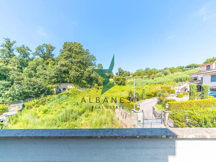 Appartamento trilocale in affitto in Via della Cappella, Centro, Formello