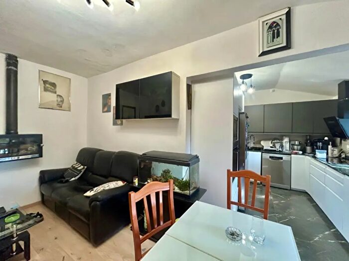 Appartamento con 7 locali in vendita in Sant'Andrea a Montecchio Si, Siena
