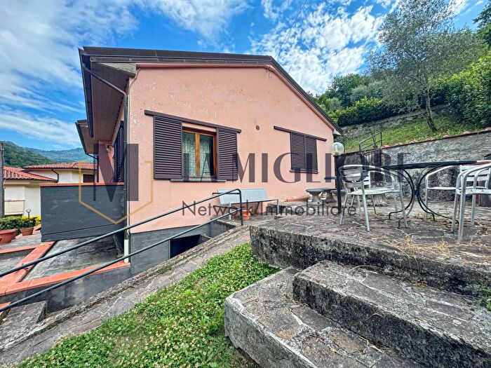Casa con 5 locali in vendita in Via San Felice E Piteccio d, Pistoia