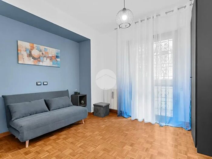 Appartamento trilocale in affitto in Via Orlando, Milano