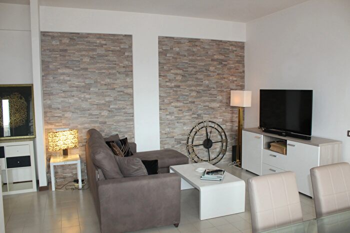 Appartamento trilocale in vendita in Via Ammiraglio Morin a, Forte Dei Marmi