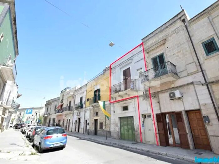 Appartamento con 6 locali in vendita in Oria