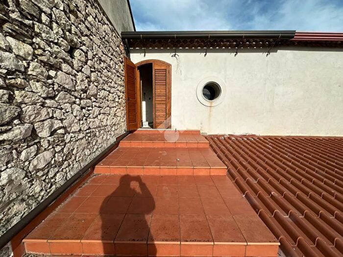 Casa quadrilocale in vendita in Via Pini, Montesarchio