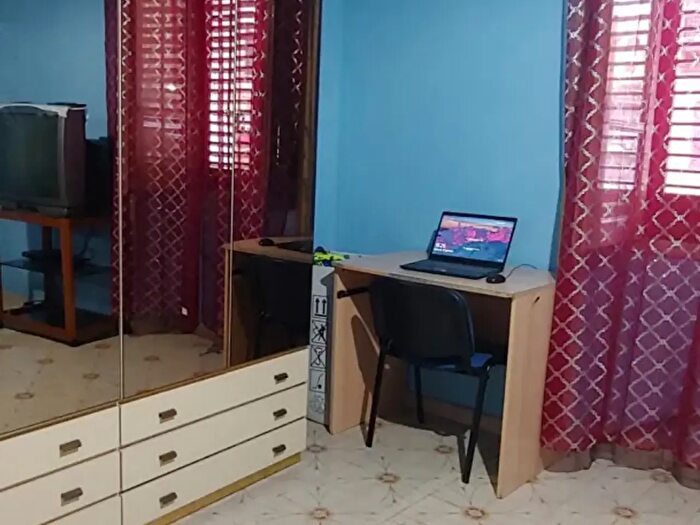 Appartamento quadrilocale in vendita in Via Maggiore Perni, Palermo