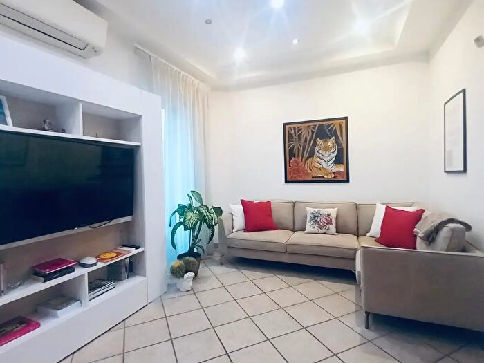 Appartamento trilocale in vendita in Via Giambattista Basile, Aversa