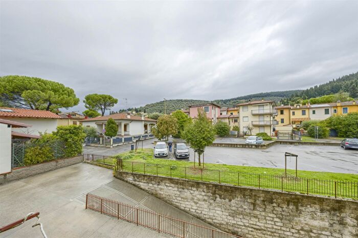 Appartamento quadrilocale in vendita in Via Papa Giovanni Paolo XXIII, Calenzano