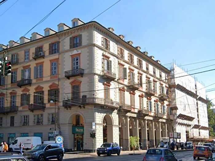 Appartamento bilocale in affitto in Via Cernaia, Quadrilatero Romano, Torino