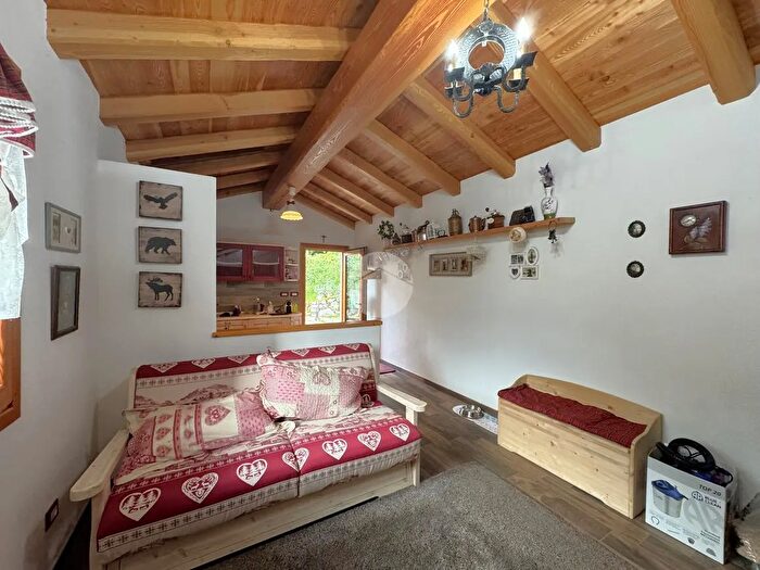 Casa trilocale in vendita in Località Feito, Berzo Demo