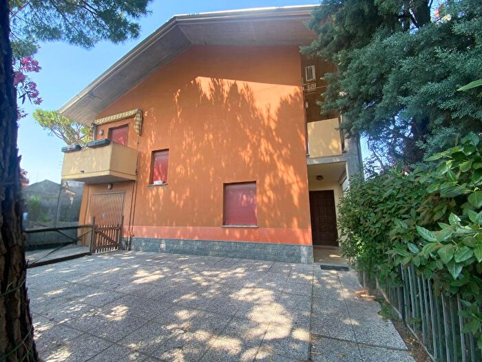 Casa con 5 locali in vendita in Cervia