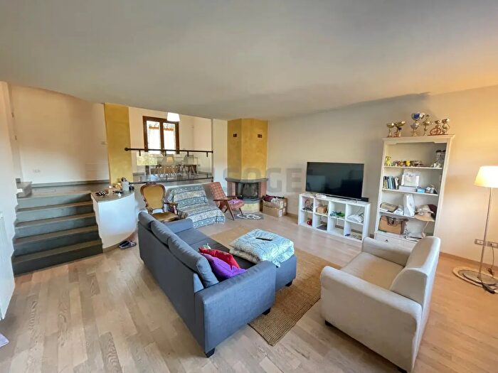 Casa quadrilocale in vendita in Località Bandi, Reggello