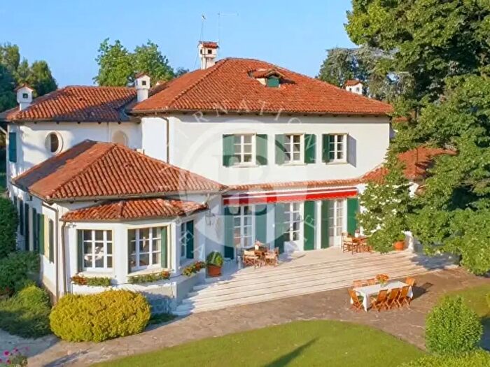 Casa con 6 locali in vendita in Vicenza