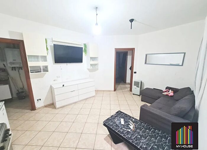 Appartamento trilocale in vendita in Via l Manara, Gallarate