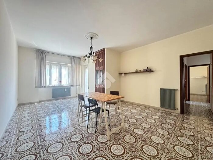 Appartamento quadrilocale in vendita in Via Piansano, Tuscania