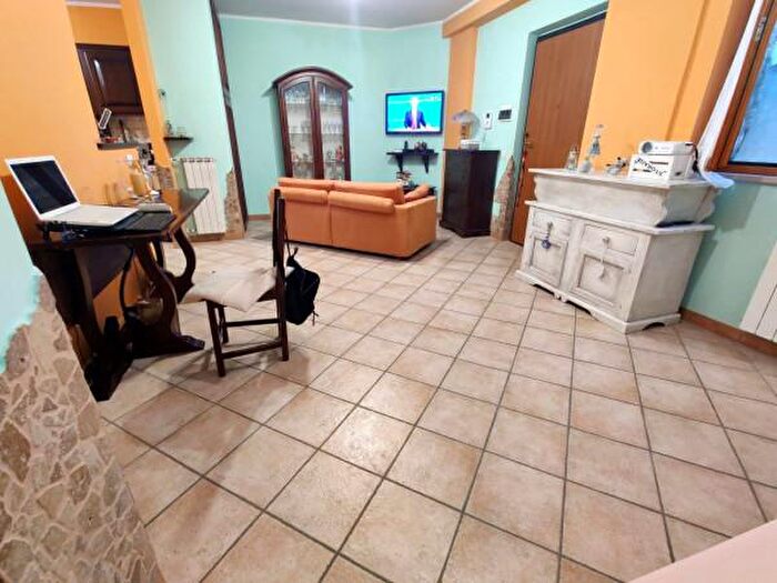 Appartamento quadrilocale in vendita in Via Caracalla, Guidonia Montecelio