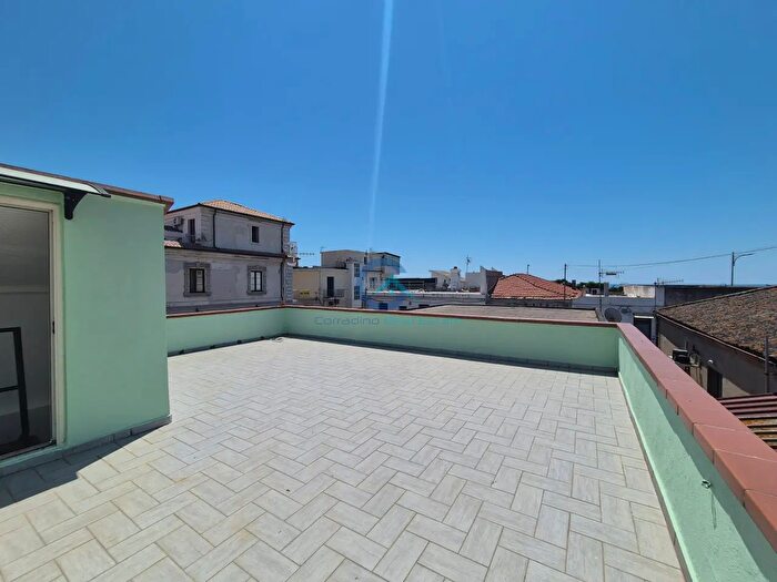 Appartamento trilocale in affitto in Catanzaro