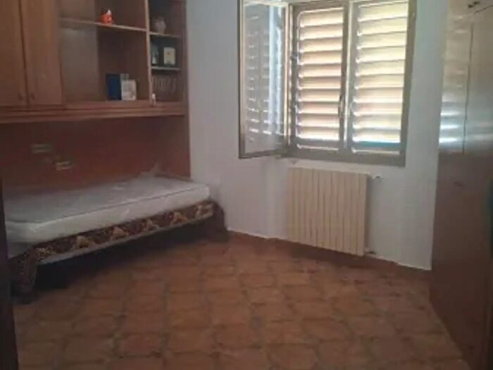 Appartamento trilocale in affitto in Viale Magna Grecia, Catanzaro