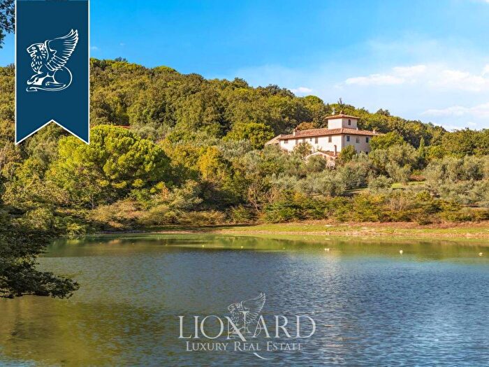 Casa con 6 locali in vendita in Rignano sullArno