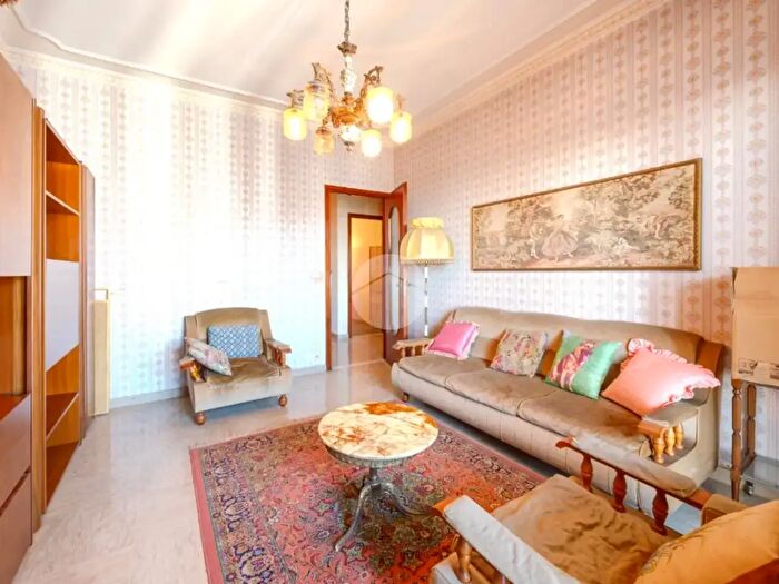 Appartamento trilocale in vendita in Via Bernardo Vittone, Chieri