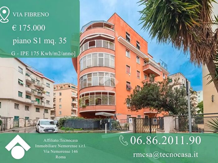 Appartamento bilocale in vendita in Via Fibreno, Roma