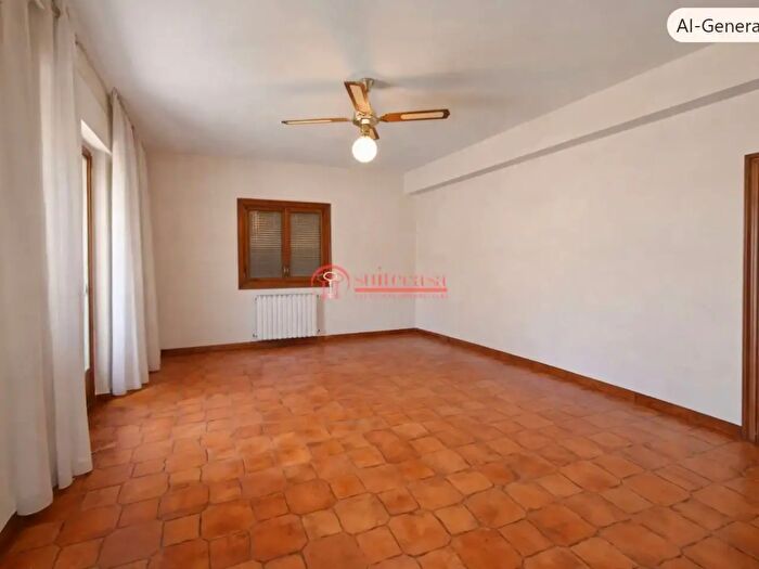 Appartamento quadrilocale in vendita in Via Malcangi, Trani