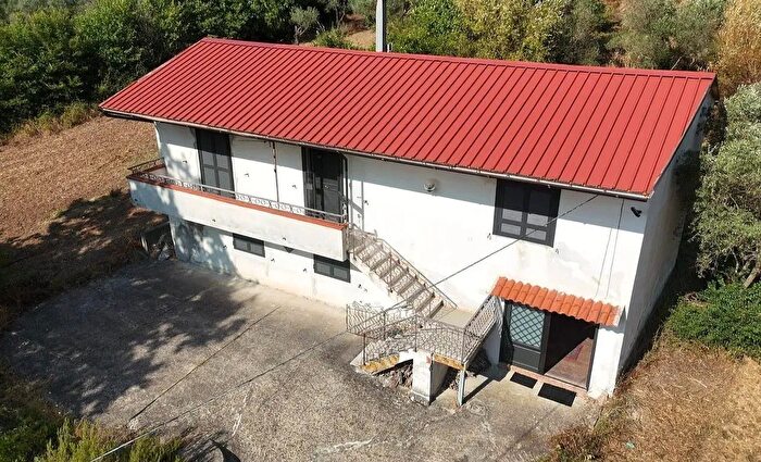 Casa quadrilocale in vendita in Via Selvetelle Pezze Contrada Pagnozzi, Pannarano