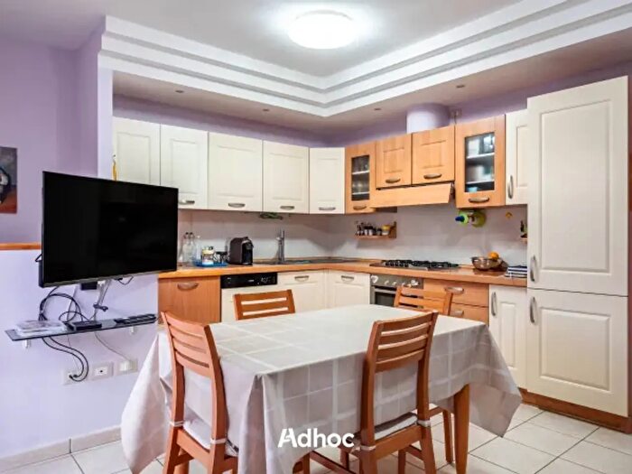 Appartamento trilocale in vendita in Via Bolzano, Colli al Metauro