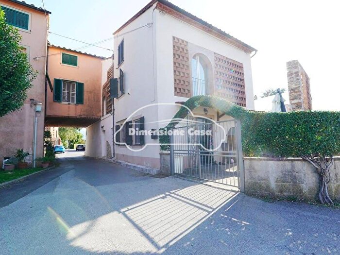 Casa con 6 locali in vendita in Via di Tempagnano, Tempagnano Picciorana, Lucca