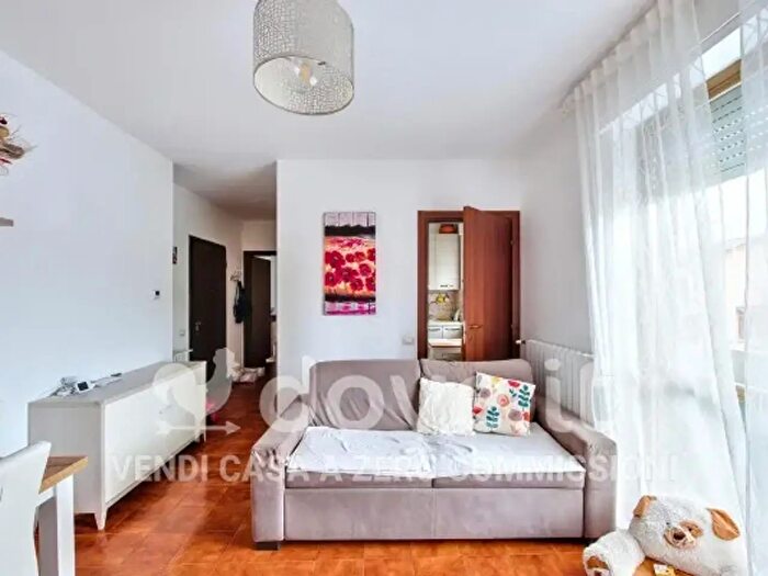 Appartamento trilocale in vendita in Via XXV Aprile, Gadesco Pieve Delmona