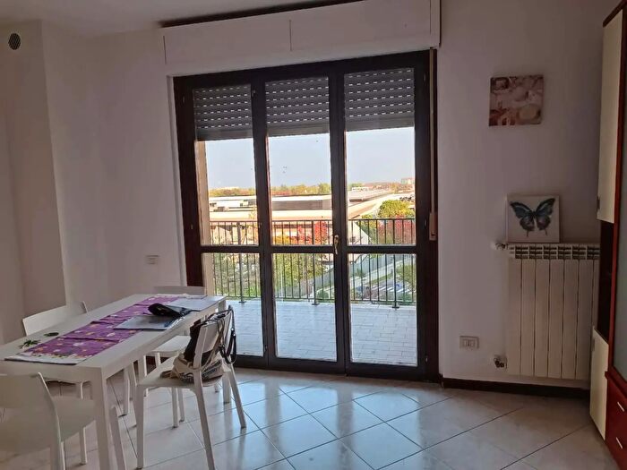 Appartamento monolocale in affitto in Piazza Alboreto Michele, Rozzano