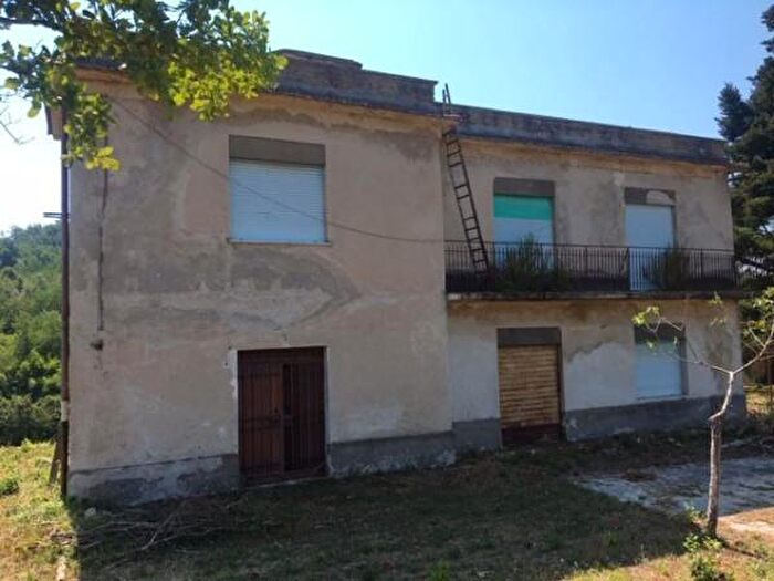 Casa con 6 locali in vendita in Via Capo dAcqua, Cassino