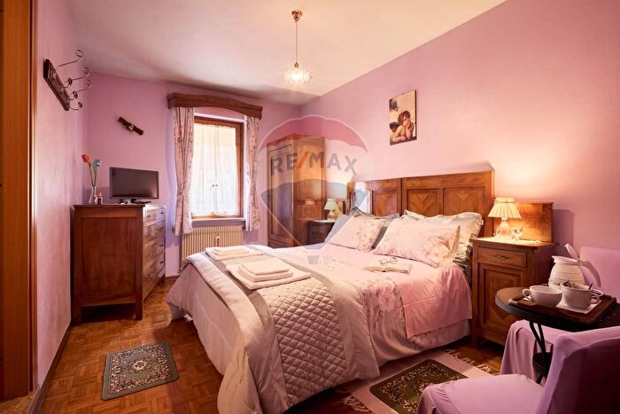 Appartamento trilocale in vendita in Via Roma, Val di Zoldo