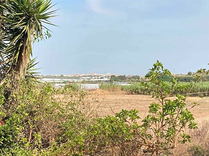 Casa trilocale in vendita in Contrada Saiazza, Pachino