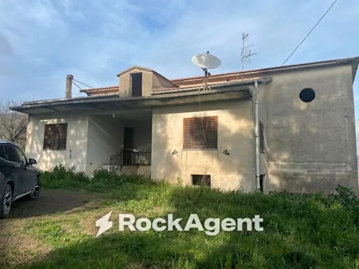 Casa quadrilocale in vendita in Via Borgo San Martino, Altavilla Silentina