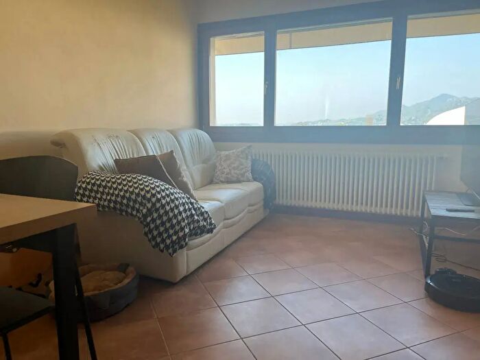 Appartamento bilocale in affitto in Via Dolomiti N, Cappella Maggiore