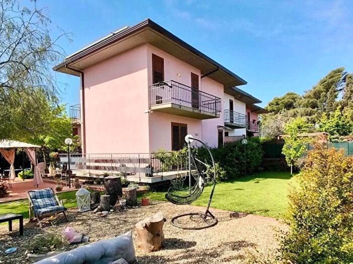 Casa quadrilocale in vendita in Via Giovanni Fattori, Mascalucia