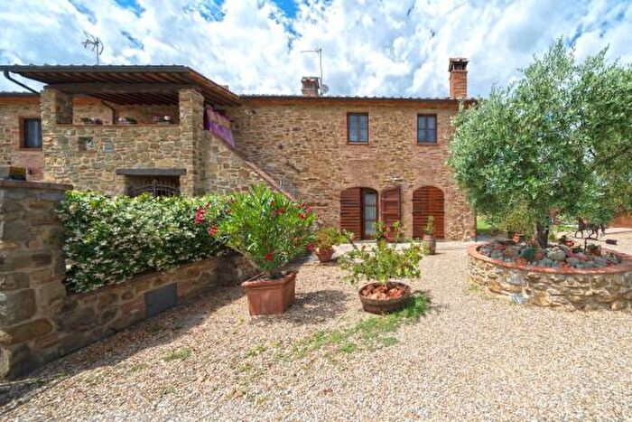 Casa con 5 locali in vendita in Località Patrignone, Arezzo